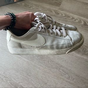 Suede nike distressed low tops
